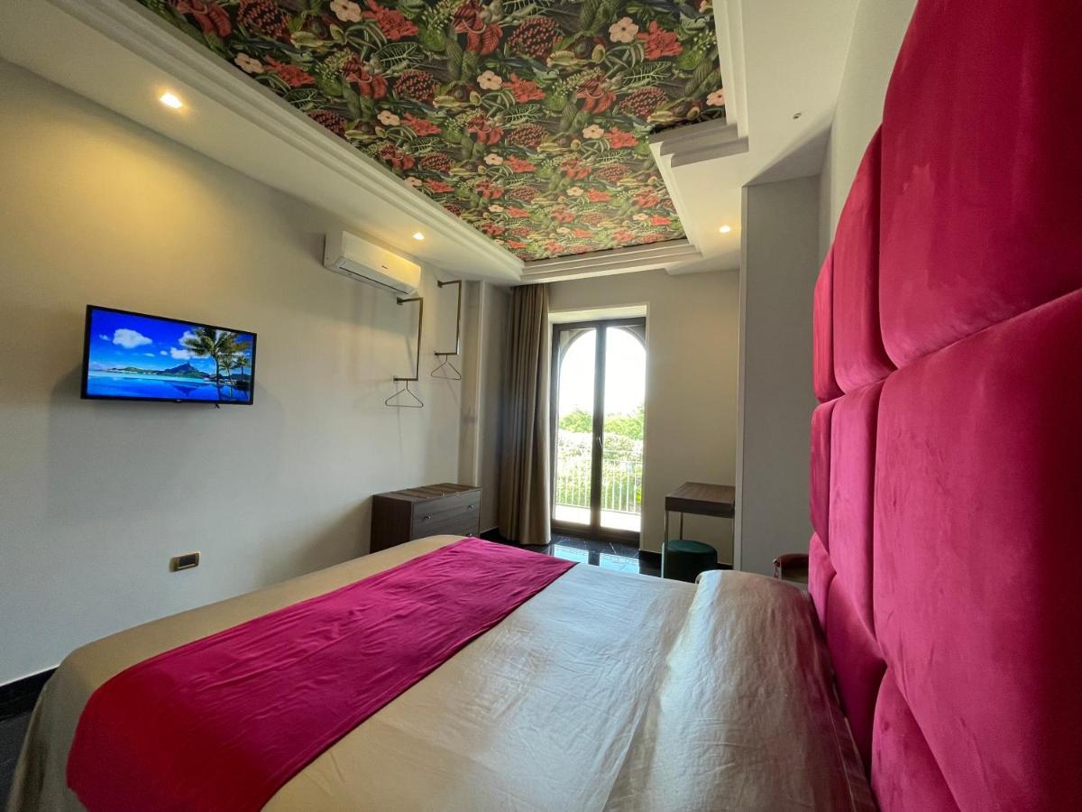 Ninfa Hotel Куаліано Екстер'єр фото